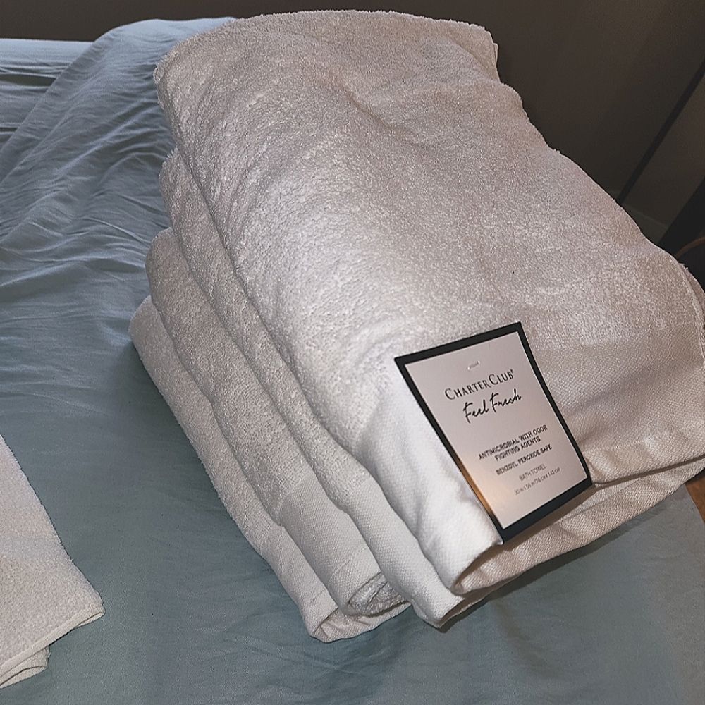 White Charter Club Towels